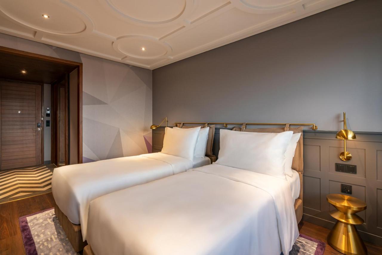 Fusion Original Saigon Centre Hotel Ho Chi Minh City Bagian luar foto Deluxe Twin Room