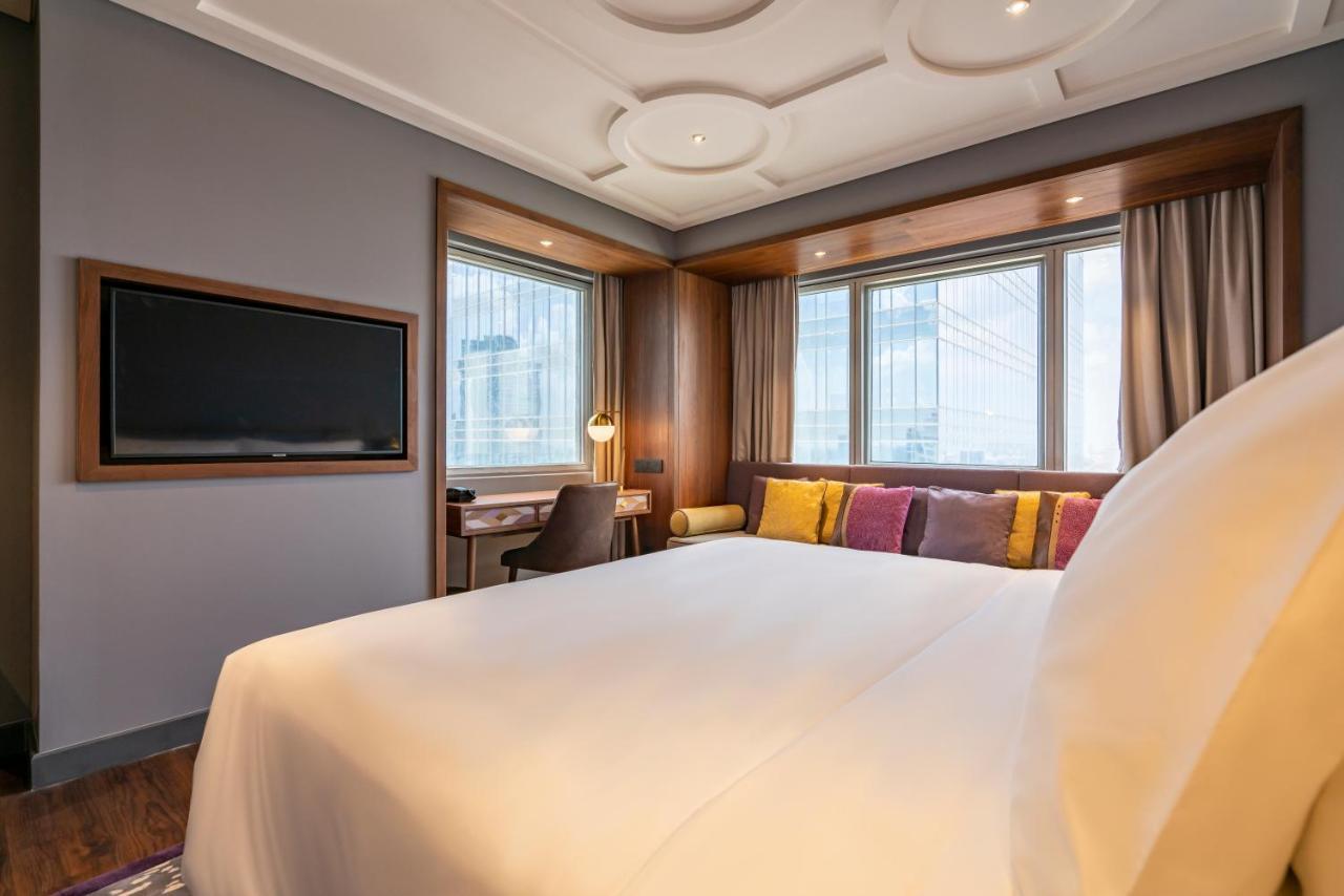 Fusion Original Saigon Centre Hotel Ho Chi Minh City Bagian luar foto Deluxe Room
